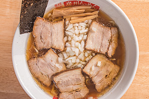 厚切りチャーシュー麺